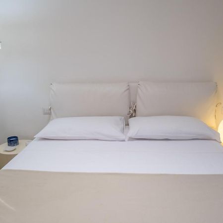 Teatro Apartments Mondello Palermo Bagian luar foto